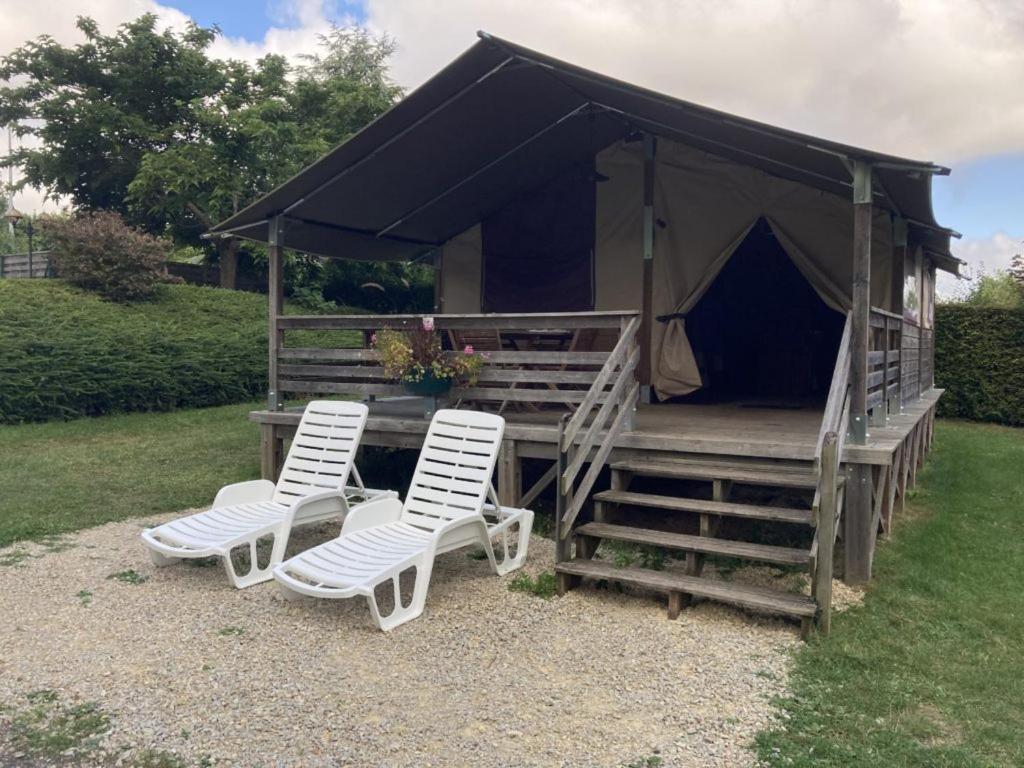 Camping Les Portes Du Perche Mamers Esterno foto