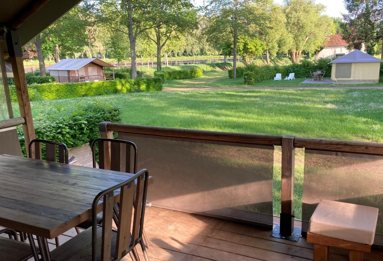 Camping Les Portes Du Perche Mamers Esterno foto