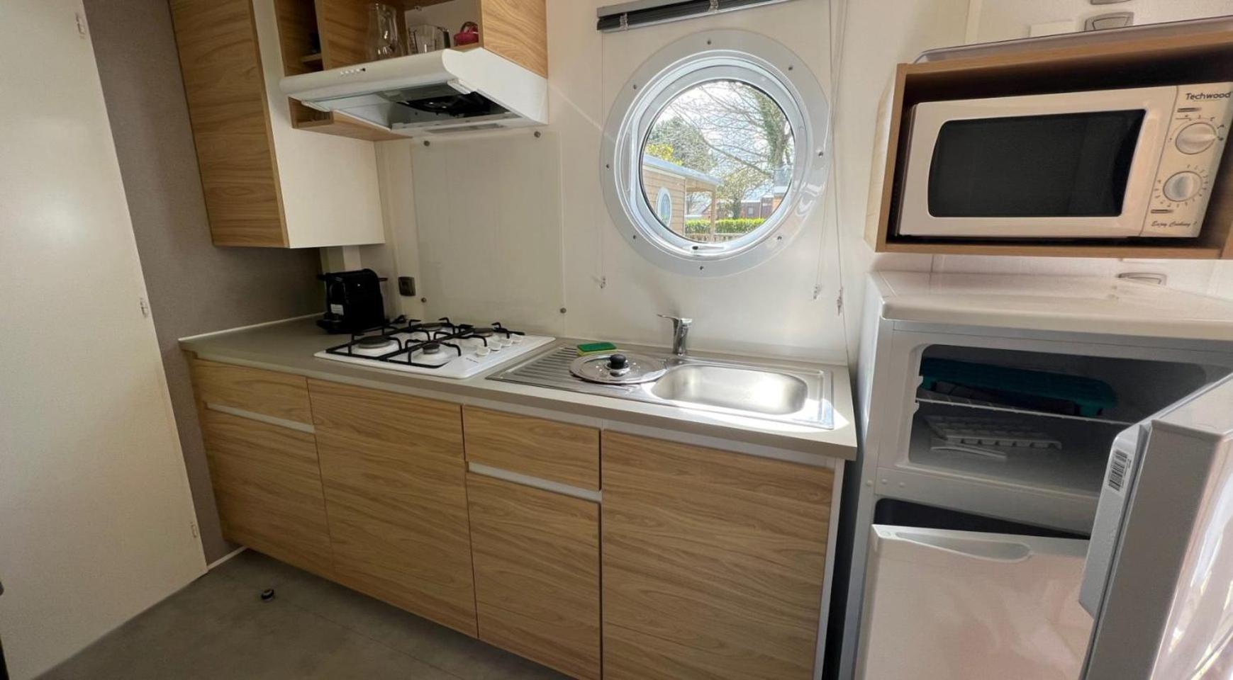 Camping Les Portes Du Perche Mamers Esterno foto