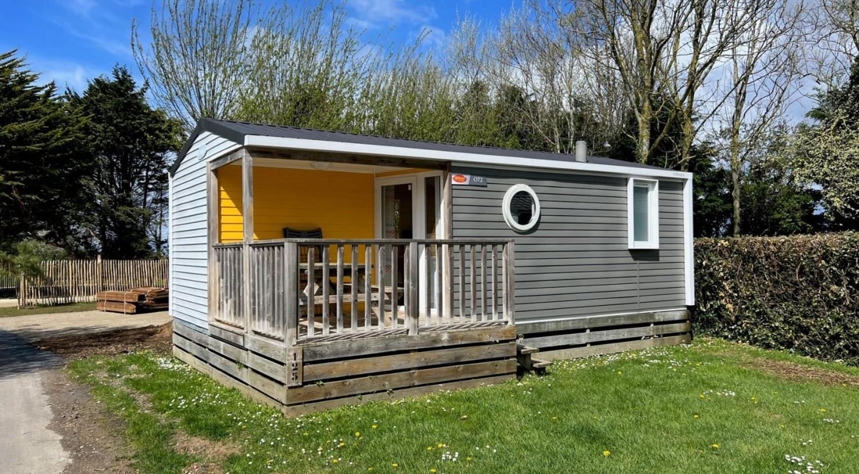 Camping Les Portes Du Perche Mamers Esterno foto